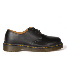 Načítať obrázok do zobrazovača galérie, DR MARTENS | 1461 DMC 3-EYE SHOE | BLACK SMOOTH
