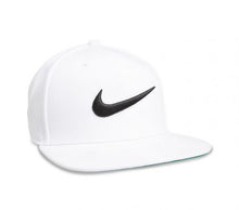 画像をギャラリービューアに読み込む, NIKE | SWOOSH PRO FLAT PEAK CAP
