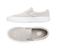 Načítať obrázok do zobrazovača galérie, VANS | CLASSIC SLIP-ON (PERFORATED SUEDE)
